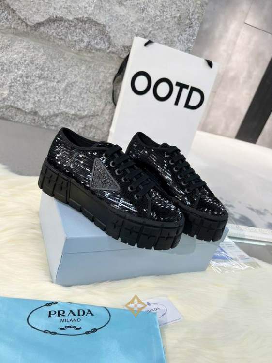 Picture of Prada Shoes _SKUPradasz35-40mhf012118827